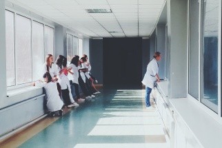 Indoor Navigation für Krankenhäuser, Rehakliniken und Pflegeeinrichtungen